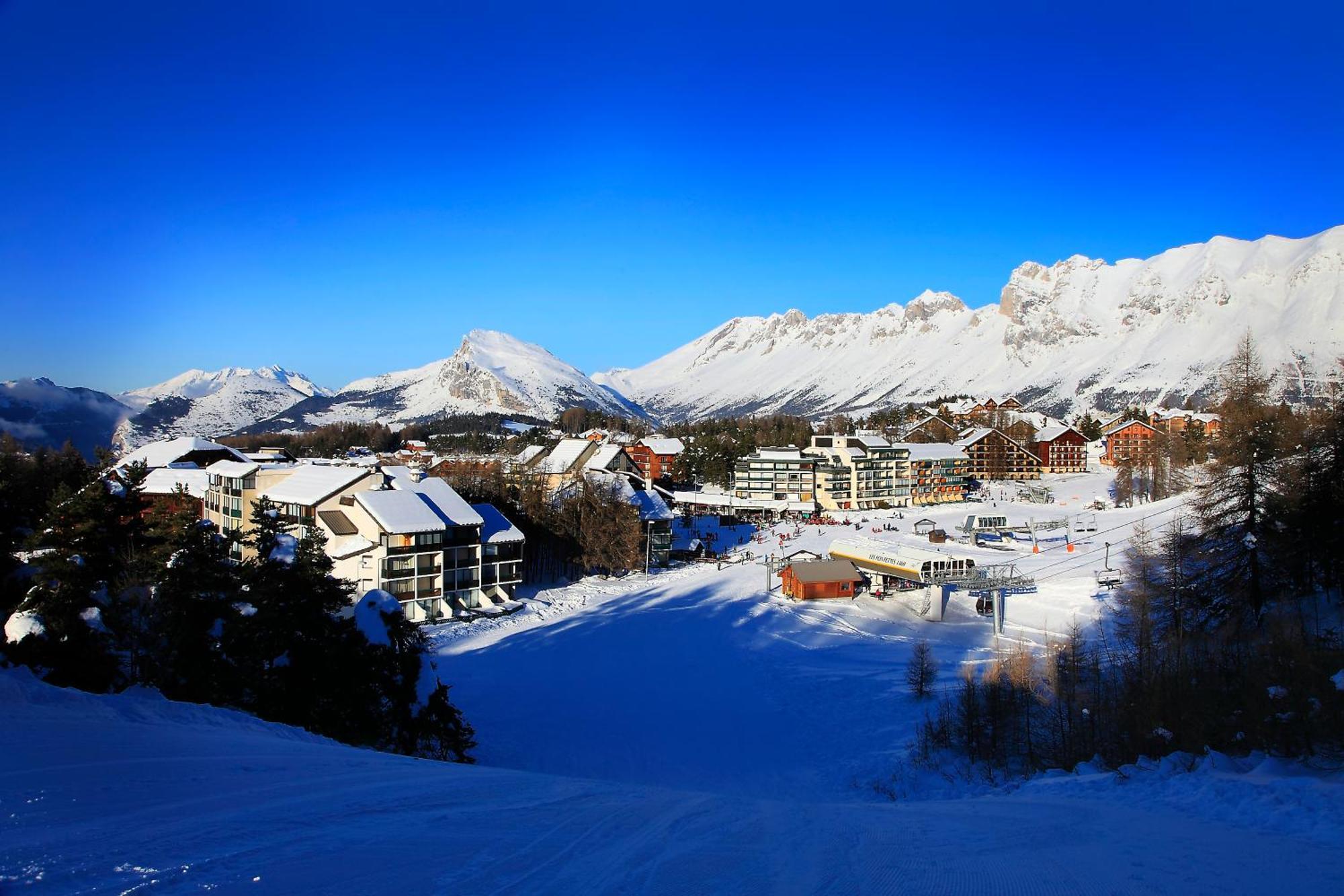 Sunweb Hotel L'Ecrin Des Neiges 拉茹杜罗普 外观 照片
